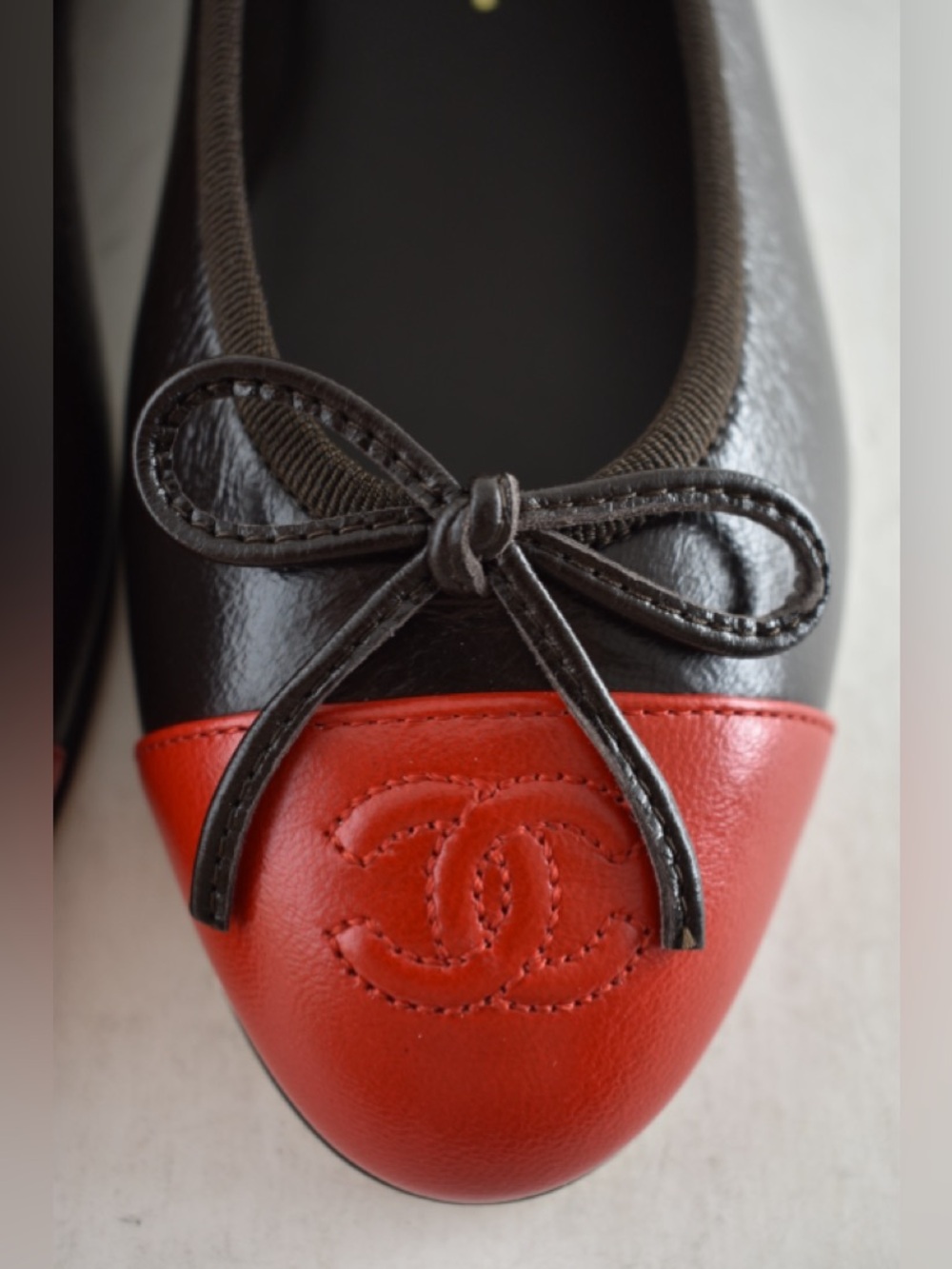 Chanel 26S Dark Brown Red Leather CC Logo Cap Classic Ballet Ballerina Flat 38 - Picture 8 of 16